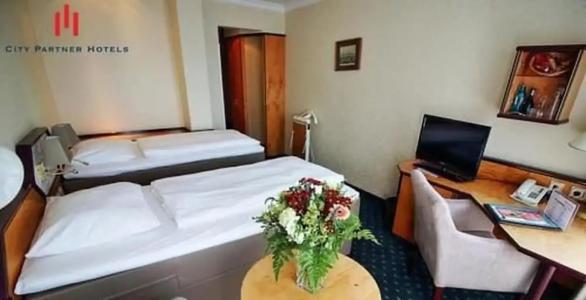 Senator Hamburg - 36