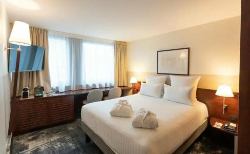 Mercure Paris Gare Montparnasse TGV - 82