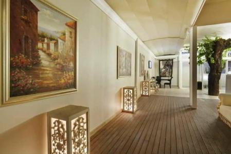 Elegance East - 47
