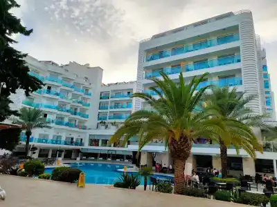 Blue Bay Platinum - 68