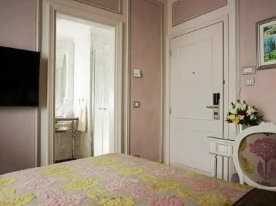Hôtel Balzac - 13