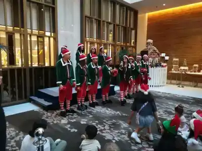 Grand Cosmopolitan - 25