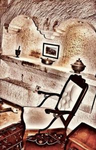 Phocas Cave Suites - 73