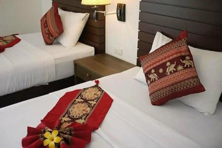 Naithon Beach Mansion - 41