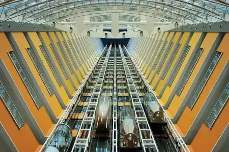 Jumeirah Emirates Towers - 5