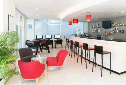 ibis Bangkok Sathorn