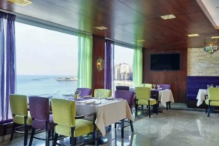 Hilton Alexandria Corniche - 79