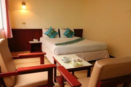 Chumphon Palace - 23