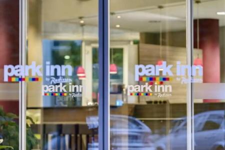 Park Inn by Radisson Dresden - 11