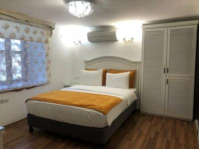 White Garden-Adult Only - 22