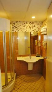 TALEN OTEL - 49
