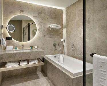 Centro Westside by Rotana - 8