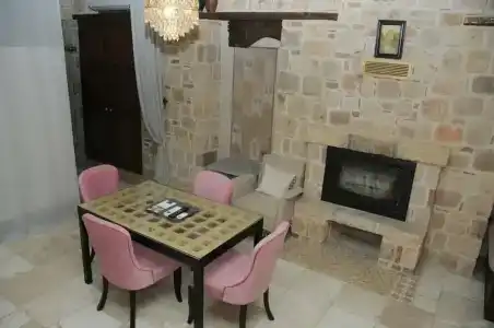 Delight Deluxe & Spa - 10