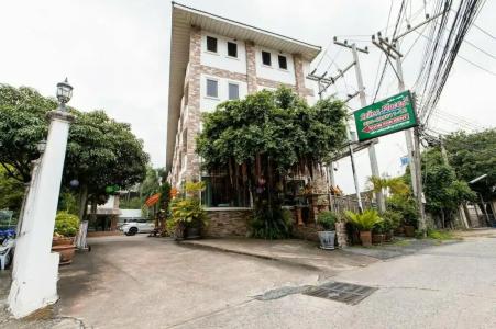 Selina Place - 6