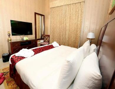 Clifton International - 84