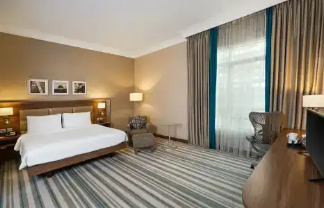 Hilton Garden Inn Dubai Al Muraqabat - Deira - 47