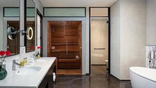 DoubleTree by Hilton Dubai M Square & Residences - 76
