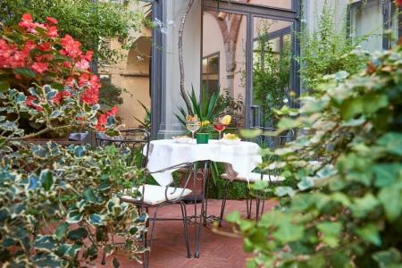 Rivoli Boutique - 35