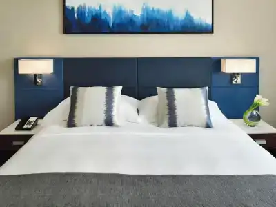 Mövenpick & Apartments Bur Dubai - 28