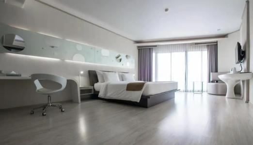 Pattaya Discovery Beach - SHA Extra Plus - 42