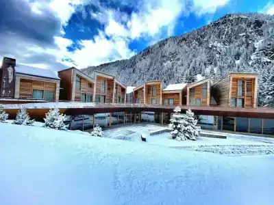 Aethos Monterosa