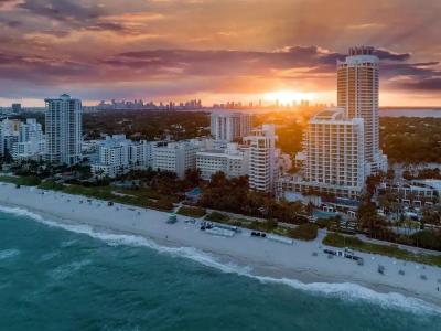 Radisson Resort Miami Beach - 27