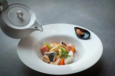 Hilton Garden Inn - 33