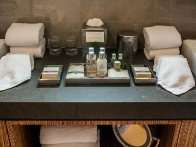 Sunset Marquis - 72