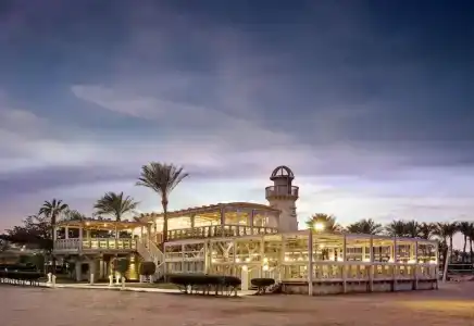 Coral Sea Holiday Resort and Aqua Park - 8