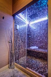 Dharma Luxury - 78