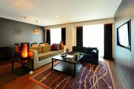 Radisson Suites Bangkok Sukhumvit - SHA Extra Plus - 74