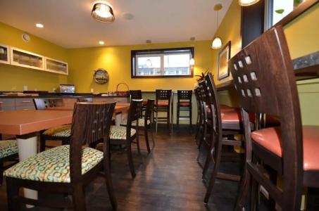 The Pacific Inn - 36