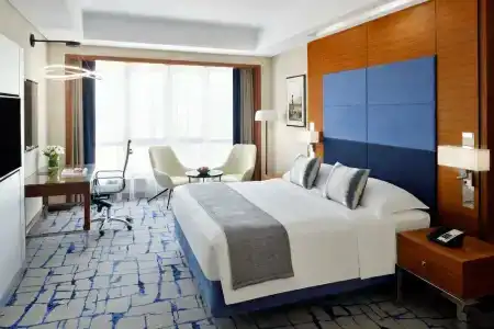 Mövenpick & Apartments Bur Dubai - 92