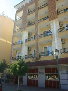 Kleopatra Saray - 39