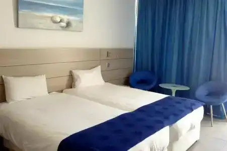 Limanaki Beach & Suites - 14