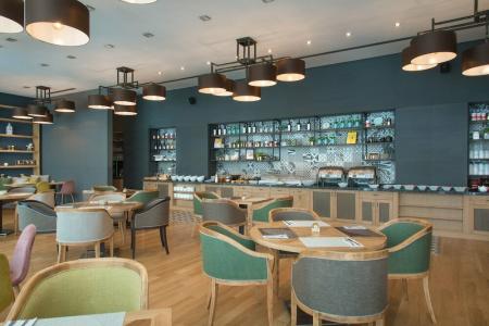 Expo Sofia - Free Arrival shuttle bus - Free Parking - Free Compliments - Free Wi-Fi - 28