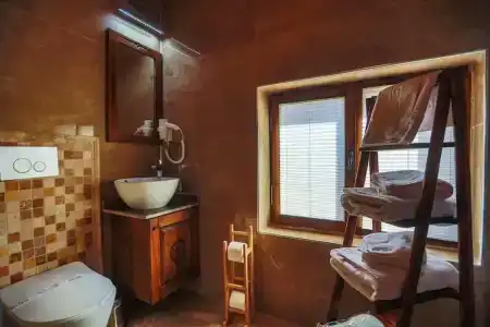 Ada Cave Suites - 17