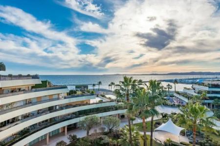 Holiday Inn Nice - Port St Laurent, an IHG - 74