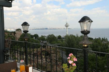 Seahouse Suites - 41