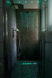 Rivoli Boutique - 61