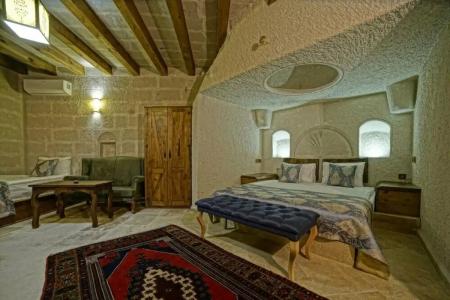 Risus Cave Suites - 65