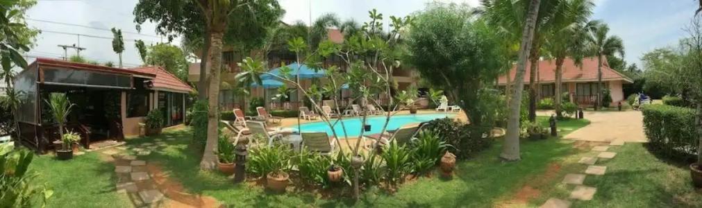 Lanta Seafront Resort - 71