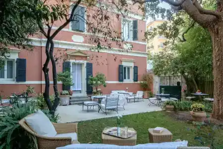 Siora Vittoria Boutique - 11