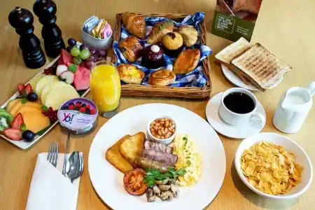 Premier Inn Dubai Barsha Heights - 45