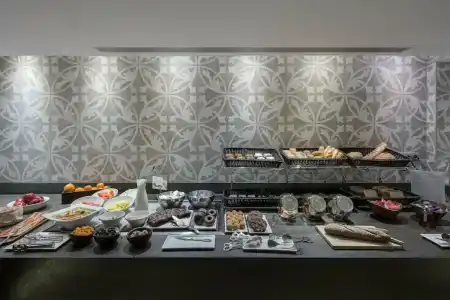 Catalonia Park Güell - 15