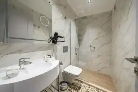 Pera Luna Residence - 8