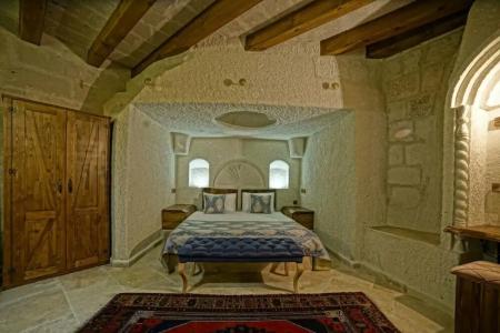 Risus Cave Suites - 53