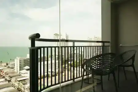 Pattaya Discovery Beach - SHA Extra Plus - 76