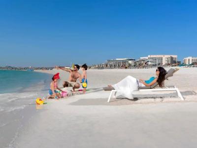 Crowne Plaza Yas Island, an IHG - 14