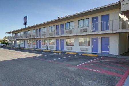 Motel 6-Laredo, TX - South - 25